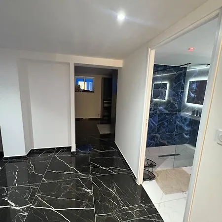 Calme Et Design Avec Grand Jardin Proche Plages Et Pleins D'autres Surprise لا غارد