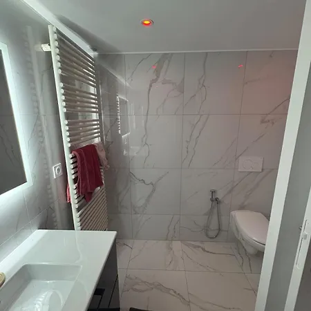 Calme Et Design Avec Grand Jardin Proche Plages Et Pleins D'autres Surprise شقة